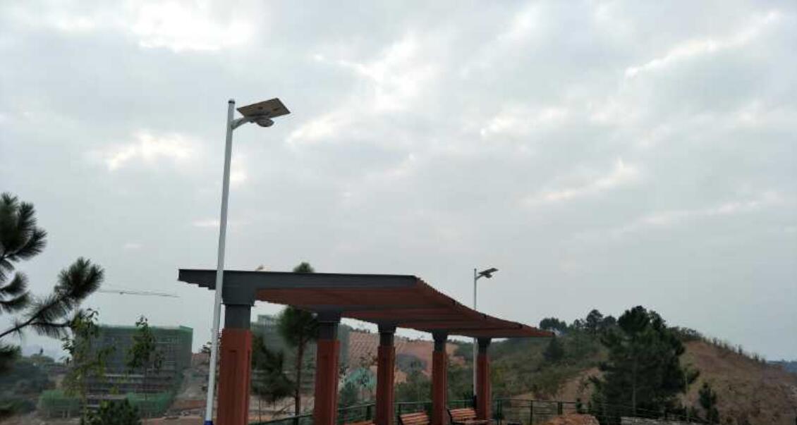 太陽能路燈產品價格的構成因素